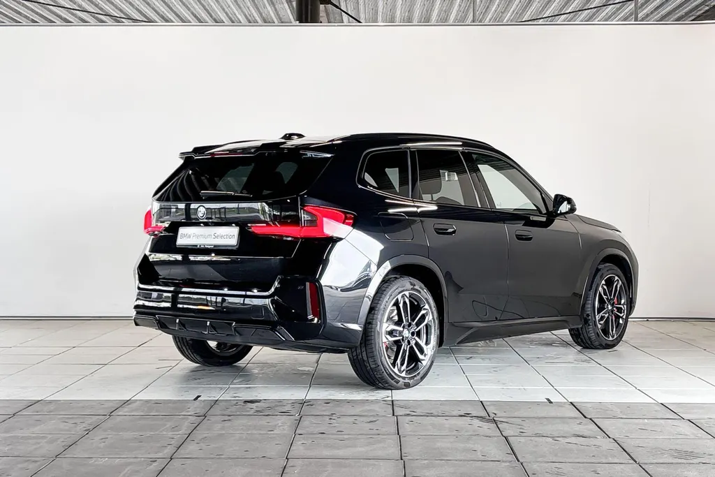 BMW iX1 eDrive20 M Sport Edition Premium Pack