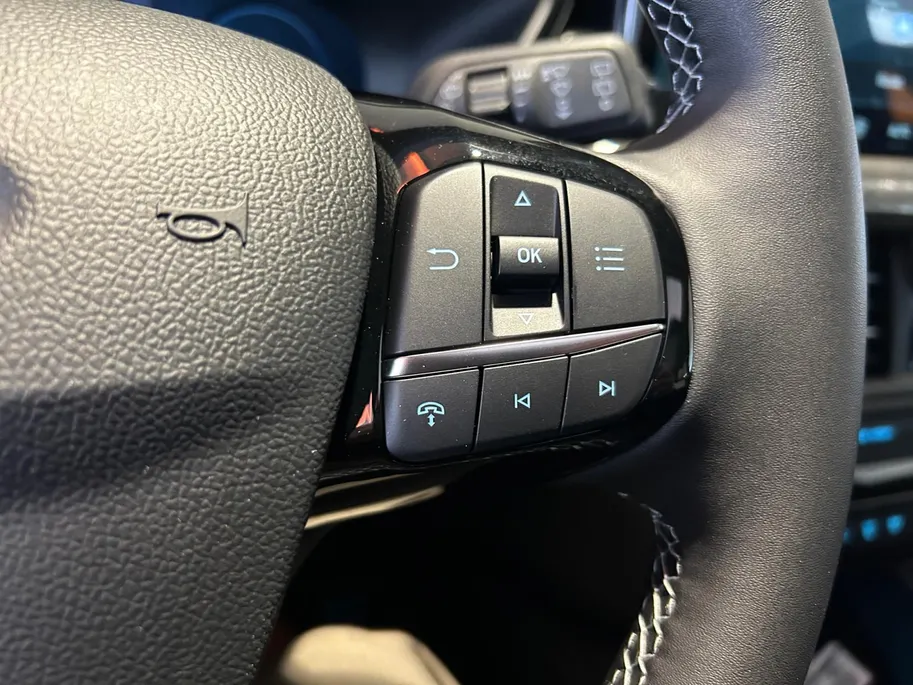Ford Kuga 2.5 PHEV Sound Edition 243pk | €4.000.- korting | 0,99% rente | Panorama dak | Trekhaak | 20inch velgen | Direct leverbaar
