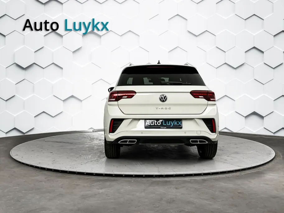 Volkswagen T-Roc 1.5 TSI R-Line DSG Automaat | IQ Light | Elektrische Achterklep | Winterpakket