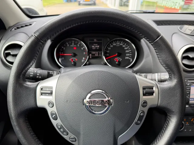 Nissan QASHQAI 1.6 Connect Edition | Panoramadak | 360-Camera | All-Season | Navigatie | Cruise Control