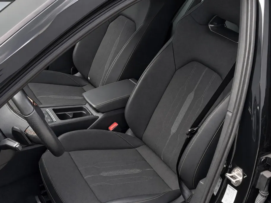CUPRA Formentor 1.4 e-Hybrid VZ 245pk DSG Performance · Panoramadak · Inklap. Trekhaak · Camera · Keyless · Dodehoeksensor · Stuur- & Stoelverwarming ·