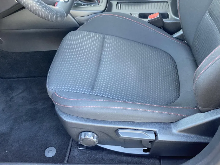Ford Focus Wagon 1.0 EcoBoost Hybrid 155 pk Autom. ST Line X Wagon Automaat - Panoramadak - Winter Pack - Navigatie - Apple Carplay/ Android Auto
