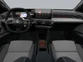 Renault 5 Roland-Garros | Achteruitrijcamera | Elektrisch verwarmbare voorstoelen | ISOFIX-bevestigingssysteem voor kinderzitjes op passagiersstoel en op de twee buitenste zitplaatsen achter