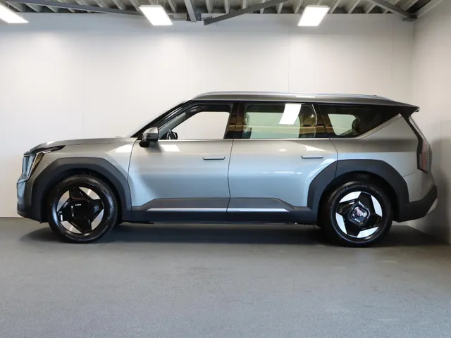 Kia EV9 First Edition 76.1 kWh
