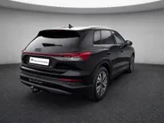 Audi Q4 e-tron 40 Advanced edition 204pk 77 kWh · Leder · Trekhaak · Camera + Parkeersensoren · Apple/Android Car Play · Stoelverwarming ·