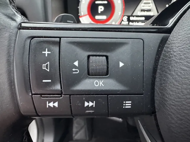 Nissan QASHQAI 1.3 MHEV Xtronic N-Connecta Panodak