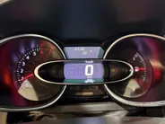 Renault Clio 90PK TCe Limited | Camera | Airco | Cruise Control | Lichtmetalen Velgen | Bluetooth | Keyless Entry | Elektrische Ramen & Spiegels | Parkeersensoren | Armsteun |