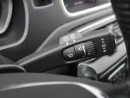 Volvo V40 Cross Country 1.5 T3 Dynamic Edition | Trekhaak | 17' LM | Panoramadak | Leer | PDC v+a | Camera | Stoel-/voorruitverwarming | HK audio |