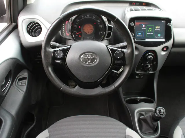 Toyota Aygo 1.0 VVT-i x-cite | Carplay / Android Auto | Camera | All Season