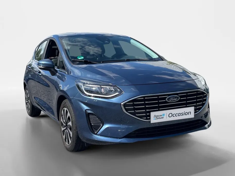 Ford Fiesta 1.0 EcoBoost Hybrid Titanium | Stoel/stuur en voorruitverwarming | Cruise control | Parkeersensoren |