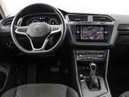 Volkswagen Tiguan 1.4 TSI 245pk eHybrid Elegance · Panoramadak · Camera · P-Sensoren · Dodehoek Detectie · 19'' Inch ·