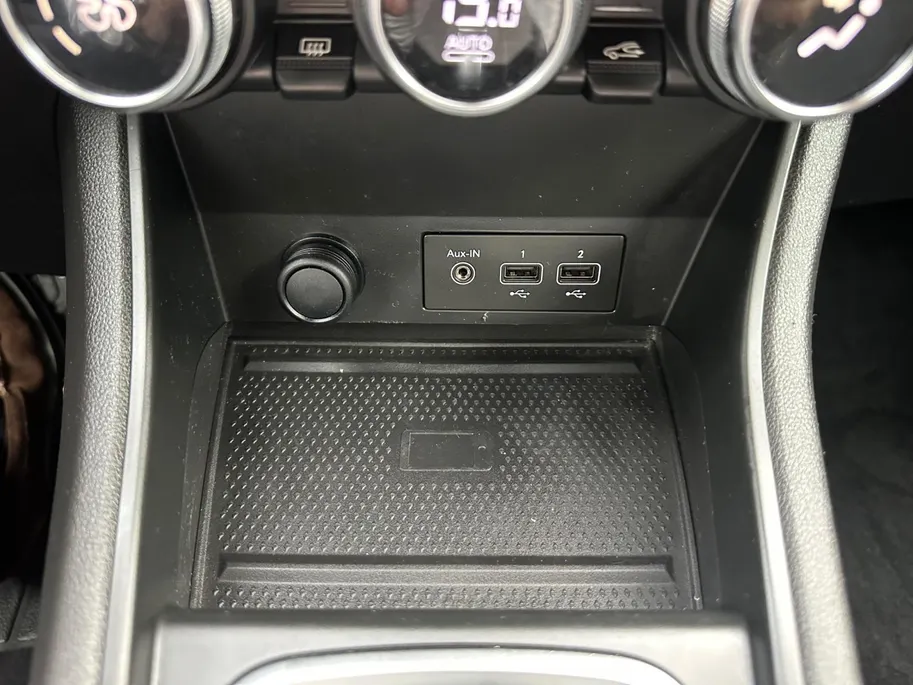Renault Captur 1.6 E-Tech Hybrid 145 Techno | Automaat | Camera | Parkeersensoren | Cruise- & Climate Control | Apple Carplay & Android Auto | 12 Maanden BOVAG Garantie