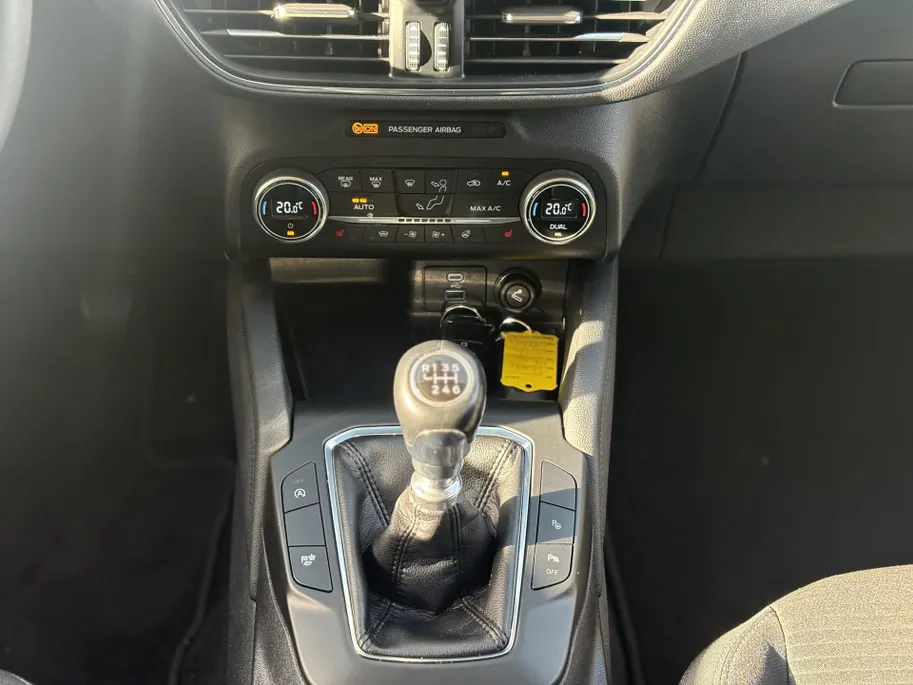 Ford Kuga 1.5 EcoBoost Titanium X | TREKHAAK 1800 kg | ADAPTIVE CRUISE | NAVI