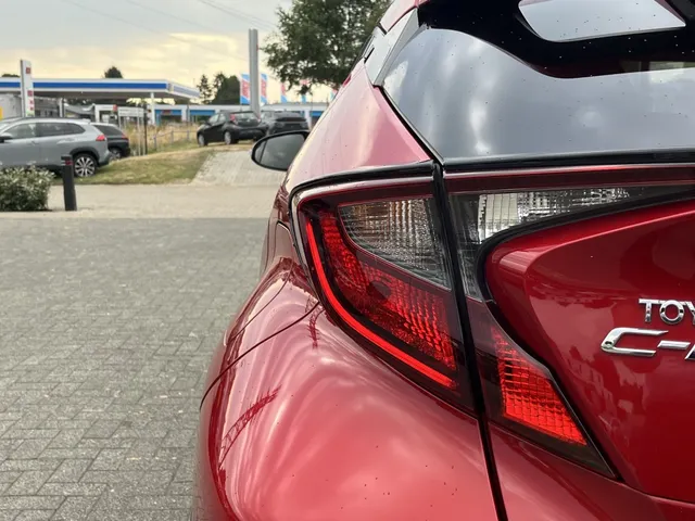 Toyota C-HR 2.0 Hybrid Dynamic