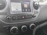 Hyundai i10 1.0i Comfort | Navigatie | Cruise control | Airco | Incl.12 Maanden, APK, Onderhoudsbeurt etc! Premiumpakket gratis!