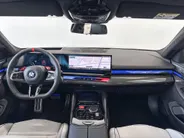 BMW M5 Touring M Drive Professional