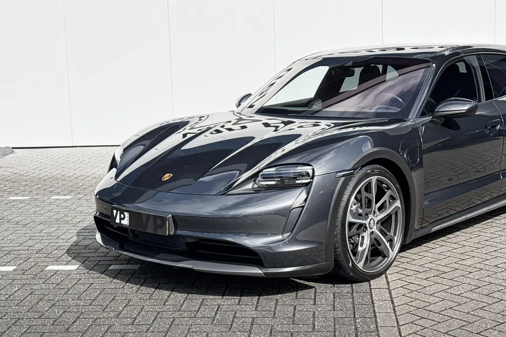 Porsche Taycan Cross Turismo 4 93 kWh