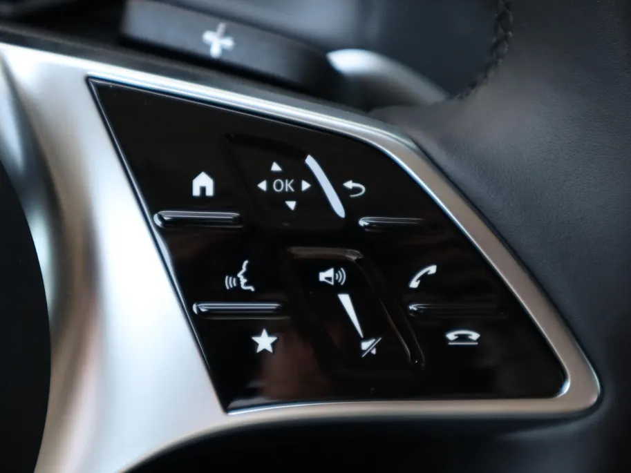 Mercedes-Benz GLC 300e 4MATIC Business Solution l Stoelverwarming l Achteruitrij camera l Leder
