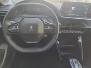 Peugeot e-208 EV Active Pack 50 kWh | Cruise control | Navigatiesysteem | Keyless start | DAB | LM Velgen | 100% Elektrisch | SOH 95,6 %