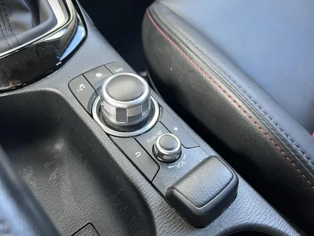 Mazda CX-3 2.0 SkyActiv-G 120 SkyLease GT | Trekhaak | Navigatie Full Map | Lederen Interieur | 18' LM Velgen | Head-up Display