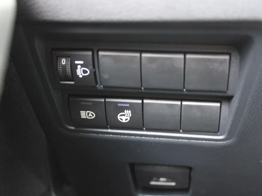 Mazda 2 Hybrid 1.5 Agile | Comfort pakket | 15' LM | Stoelverwarming | Apple Carplay / Android Auto |