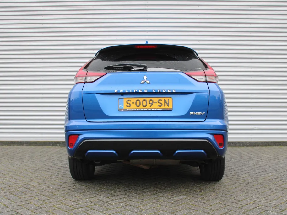 Mitsubishi Eclipse Cross 2.4 PHEV Instyle | BTW Auto | Stuur-/stoelverwarming | Leder | HUD | LED | Schuifdak | Dodehoek detectie | Clima | Cruise adapt. | 18' LM |