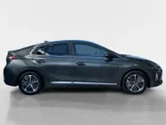 Hyundai IONIQ 1.6 GDi PHEV Premium 142PK | 52km elektrisch WLTP | Navigatie | Trekhaak | Climate Control | Apple Carplay & Android Auto | Parkeersensoren rondom | Stoel- en stuurverwarming |