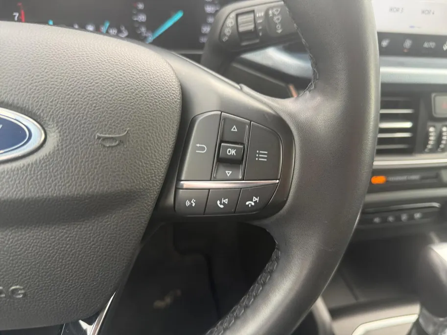 Ford Focus Wagon 1.0 EcoBoost Hybrid Active | Nieuwe Model | SYNC 4 | Trekhaak | Achteruitrijcamera | Winterpack | Privacy Glass | 12 maanden garantie! |