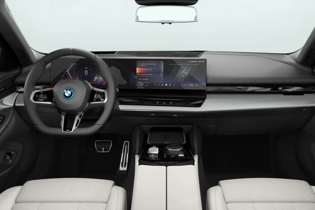 BMW i5 Touring xDrive40 84 kWh