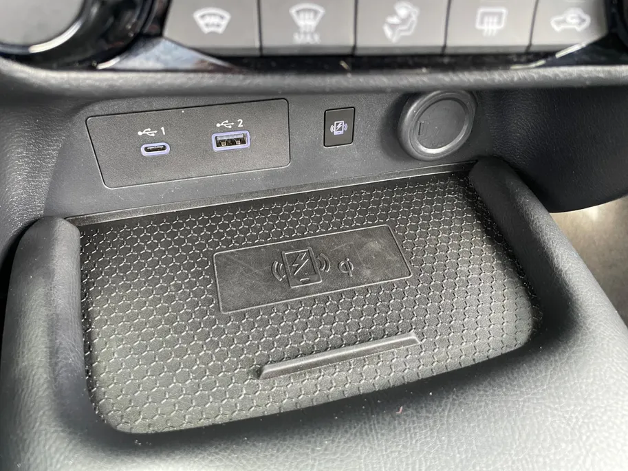 Nissan Juke 1.6 Hybrid N-Connecta *Automaat*Navi+Camera*Winter Pack*Climate Control*LM Velgen*Carplay*1ste eigenaar!
