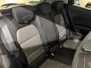 Renault Clio 90PK TCe Evolution | 1ste Eigenaar | Trekhaak 900KG Trekgewicht | Navigatie | Apple Carplay/Android Auto | Parkeersensoren | LED Lampen | Lichtmetalen Velgen | Licht & Regen Sensor |