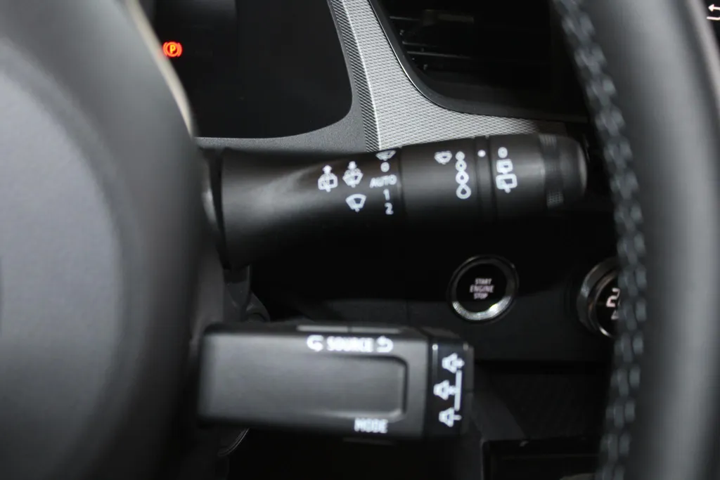 Nissan Townstar Evalia N-Connecta L2 45 kWh | €10.000,- registratie voordeel| 7-zitter| 5 jaar fabrieksgarantie | Apple carplay & Android auto | Zijschuifdeur | Stoelen uitneembaar | Multifunctioneel | Achteruitrijcamera | Cuise controle | Climate Controle | Bluetooth |