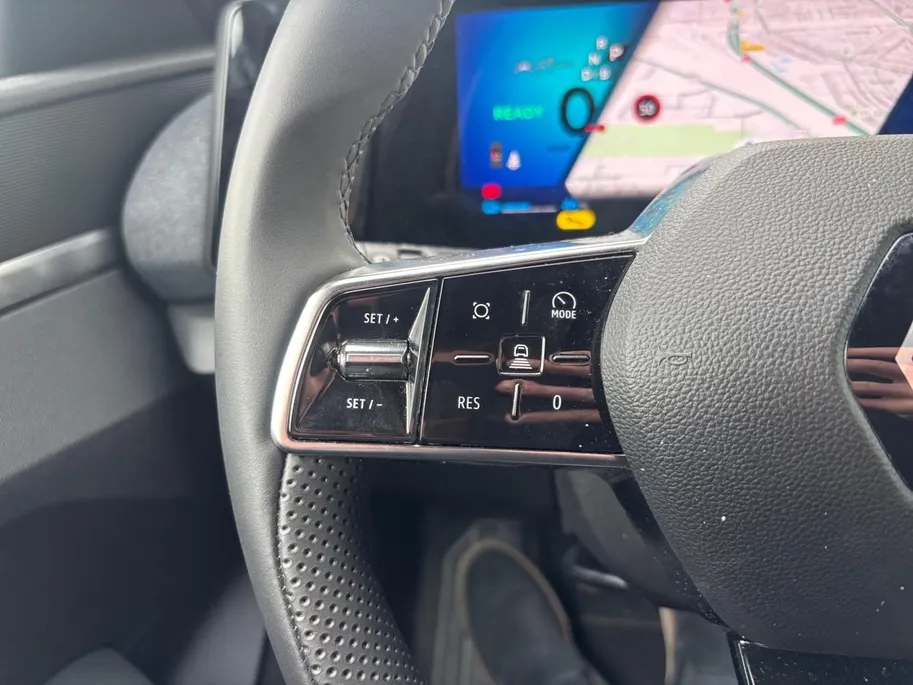 Renault Megane E-Tech comfort range Evolution 60 kWh DEMO| NAVI AIRCO CRUISE CONTROLE APPLE CARPLAY ANDROID AUTO ADAPTIEVE CRUISE CONTROLE 20INCH VELGEN ZEER MOOIE AUTO