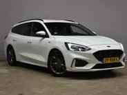 Ford Focus Wagon 1.0 EcoBoost 125pk Automaat ST Line