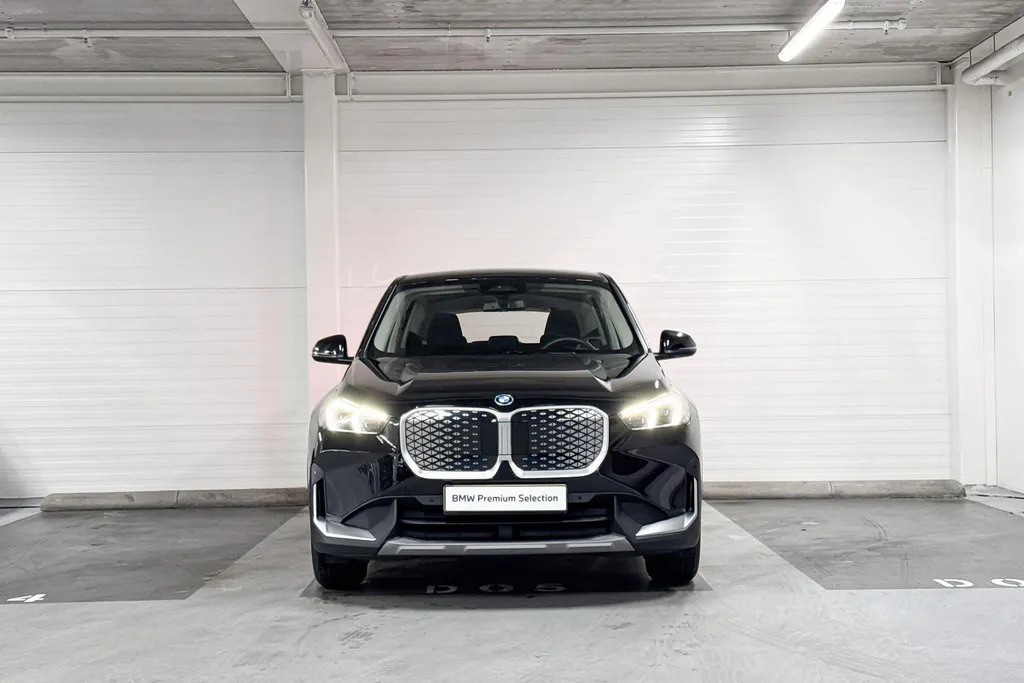 BMW iX1 xDrive30