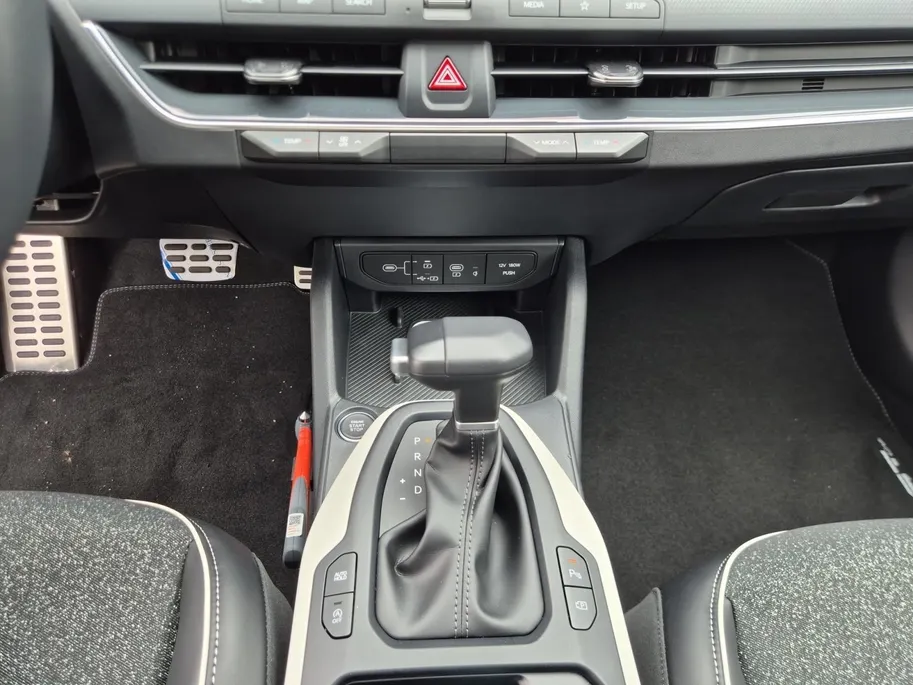 Kia K4 Sportswagon 1.0 T-GDi MHEV GT-Line Launch Edition | Cruise Control | Climate Control | Stoelverwarming | Stuurverwarming | Open Dak | Camera | Parkeersensoren |