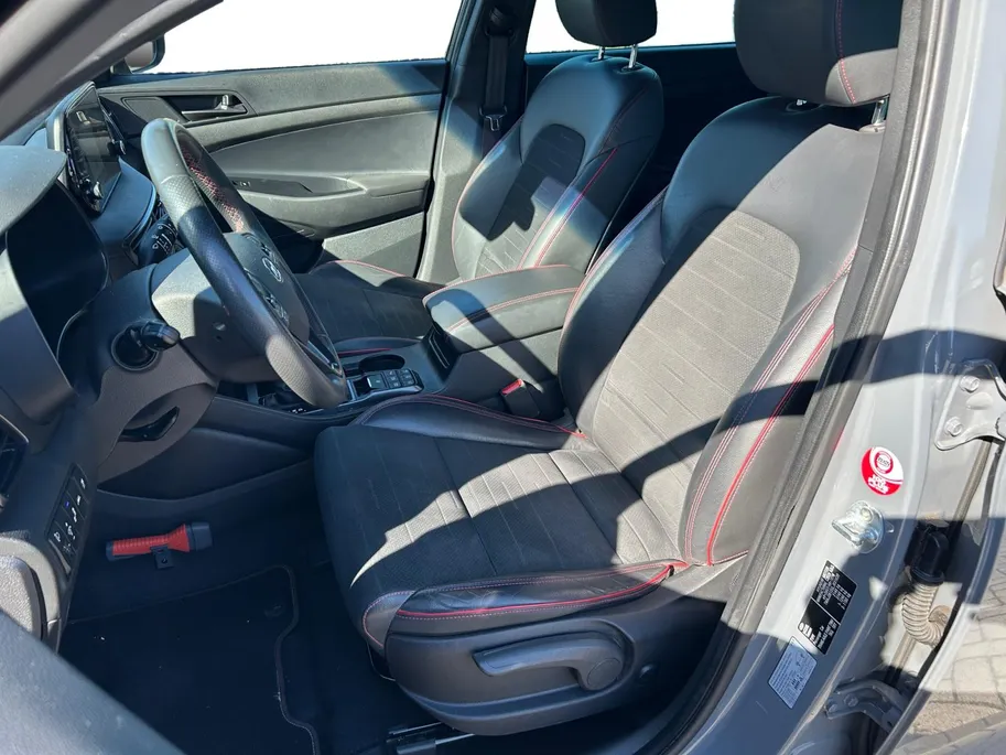 Hyundai Tucson 1.6 T-GDI N-Line AUTOMAAT, Super nette gave uitvoering, Zeer veel opties! NU RIJKLAARPRIJS incl. 1 JAAR GARANTIE!! Premiumpakket GRATIS!