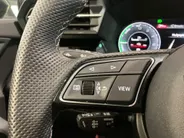 Audi A3 Sportback 40 TFSIe 150kW/204PK S Line · Drive select · Leder/Stof · Camera + Parkeersensoren · Garantie t/m 25-05-2029 of 80000km.