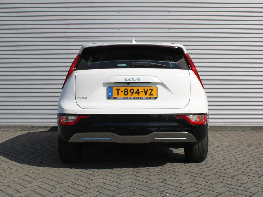 Kia Niro EV DynamicLine 64.8 kWh | Clima | Camera | Cruise adapt. | Carplay | Navi | 17' LM |