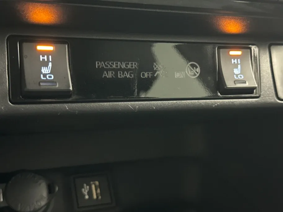 Toyota RAV4 2.5 Hybrid AWD Dynamic | Trekhaak | 18'' L.M. Velgen | Elektrische Achterklep