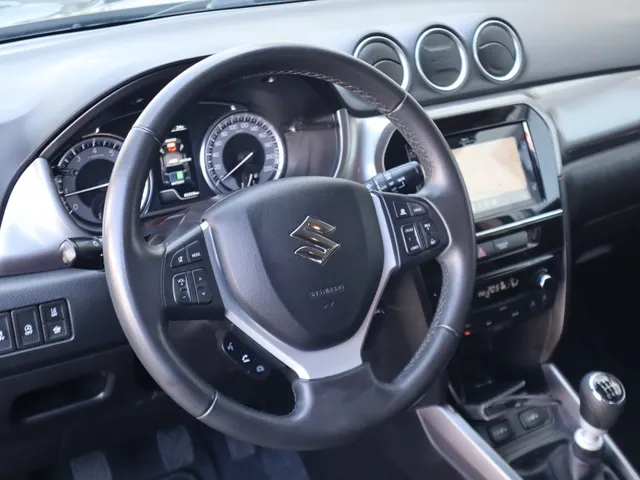 Suzuki Vitara 1.4 BoosterJet Select Hybrid Trekhaak | AllSeasons | Carplay