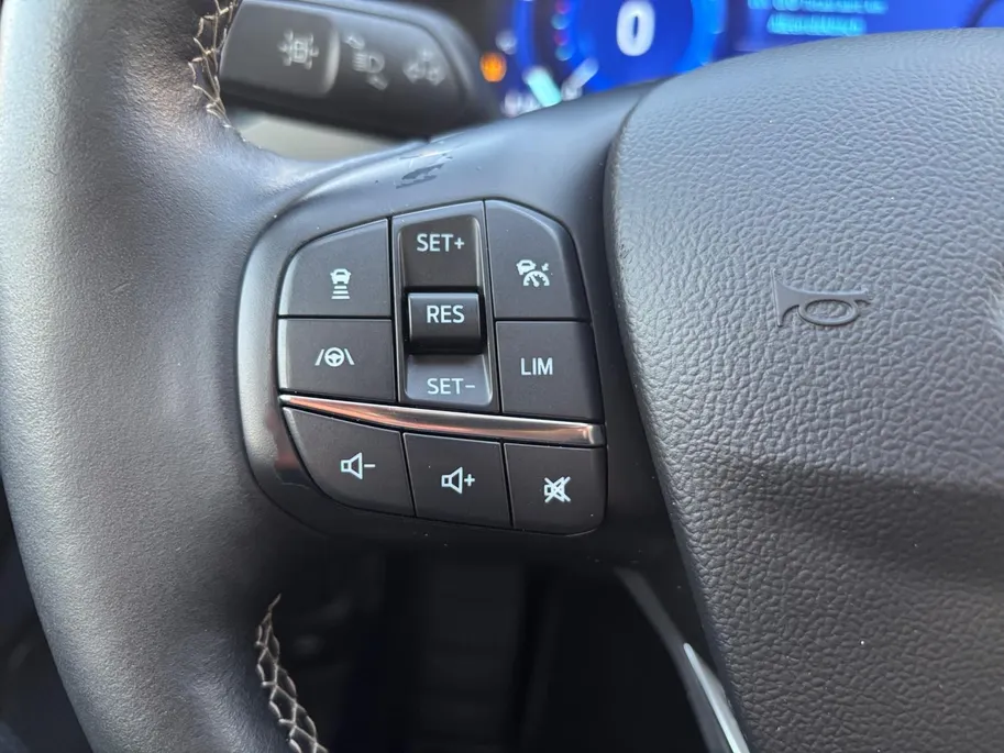 Ford Kuga 2.5 PHEV Vignale | Panoramadak | Trekhaak | Winter Pack | Driver assistance Pack | Elektr. Achterklep | Lederen Elektr. stoelen | 12 maanden garantie! |