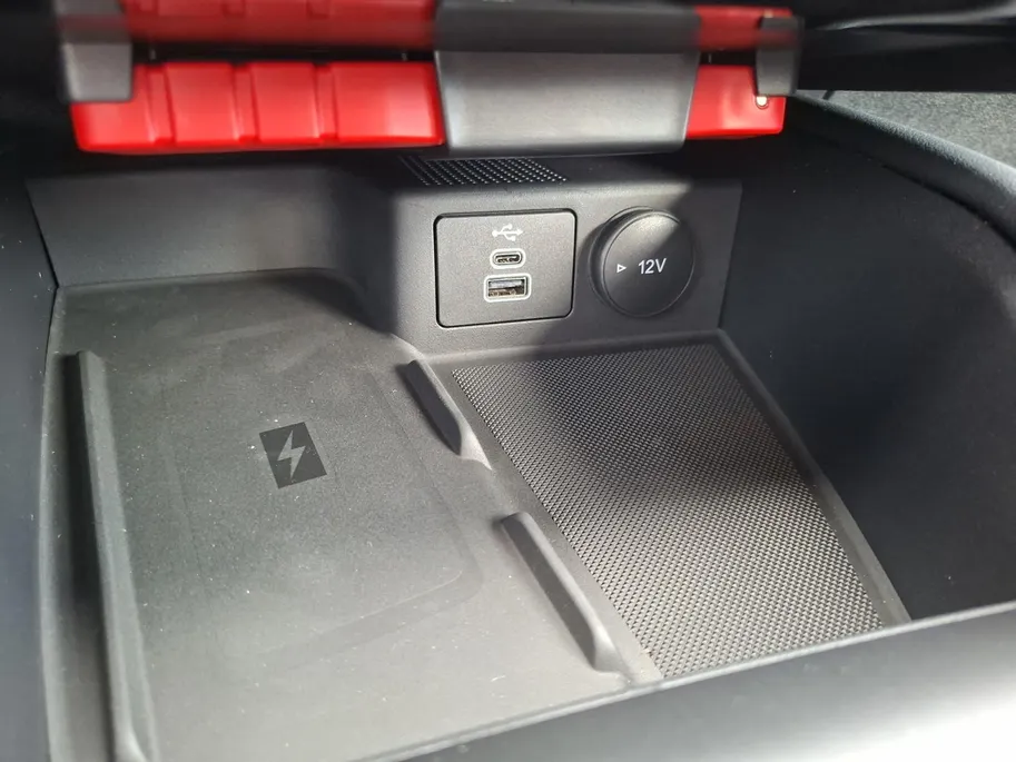 Ford Kuga 2.5 PHEV ST-Line X | Driver Assistancepack | El. Trekhaak | 360Camera | Adaptive Cruisecontrol | Navigatie | Matrix Led koplampen | El. Verstl. voorstoelen | AGR | BLIS | Nieuw te bestellen! | 0,99% rente icm Ford Options