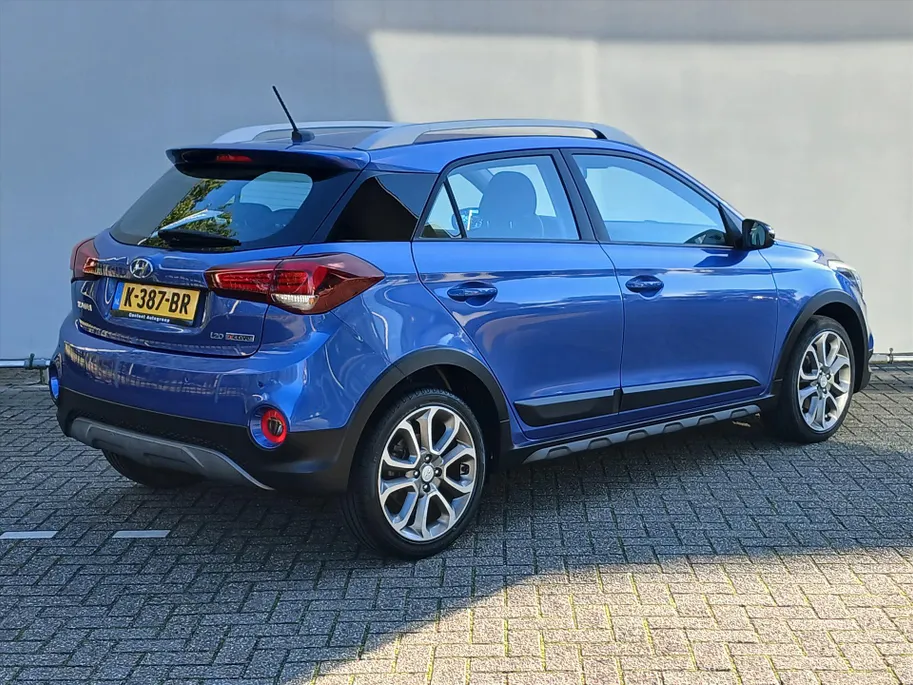 Hyundai i20 1.0 T-GDI 100PK Automaat Comfort / Carplay / Climate en Cruisecontrol! / UNIEK!
