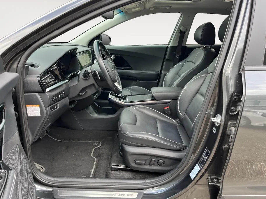 Kia e-Niro DynamicPlusLine 64 kWh | Schuifdak | Keyless entry | Stoelverwarming