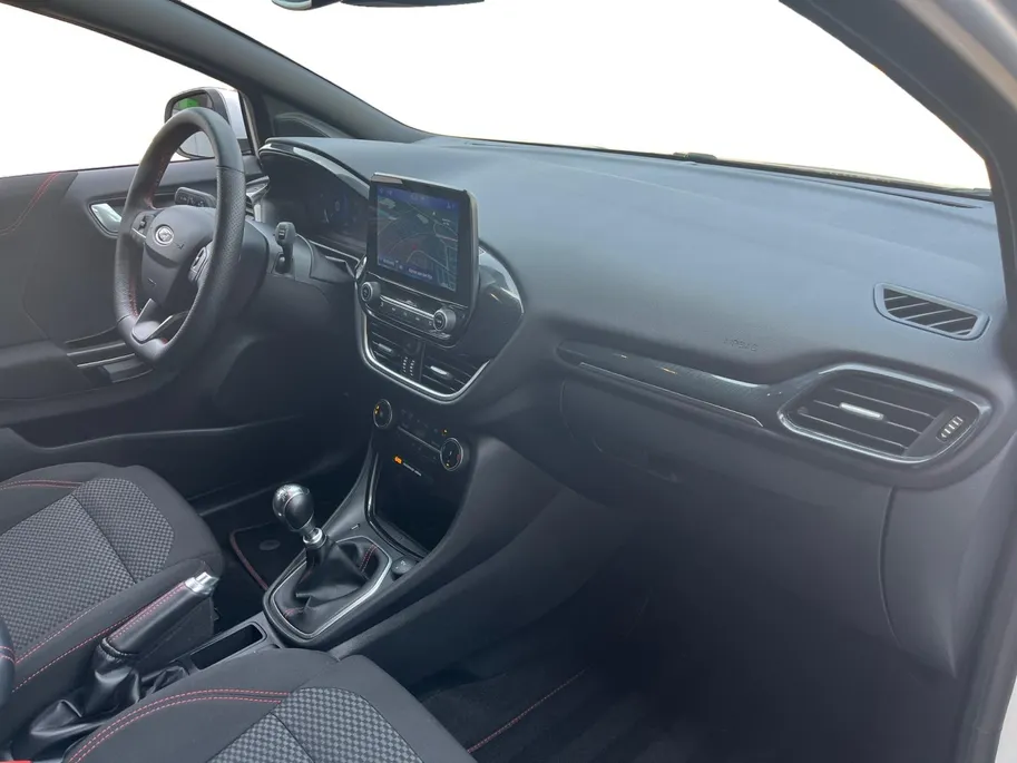 Ford Puma 1.0 EcoBoost Hybrid ST-Line | Dealer onderhouden  | NL auto | Winter pack | Cruise control | Parkeersensoren voor en achter | Achteruitrijcamera | Navigatie | Apple carplay & Android auto | 17' lichtmetalen velgen | Draadloos opladen mobiel | Bovag garant