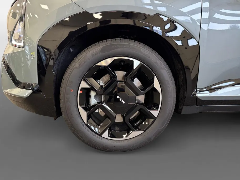 Kia EV5 GT-PlusLine 81.4 kWh | Informeer naar beschikbaarheid | 505 km actieradius | 19' Inch velgen | NU €3000 inruilpremie + 500 korting KIA laadpaal
