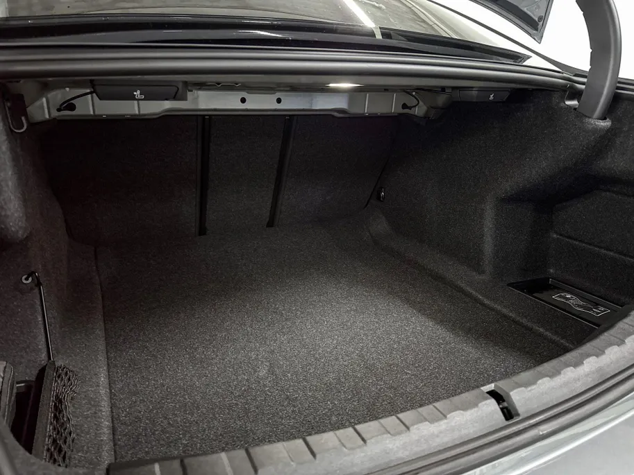 BMW 3 Serie Sedan 318i