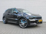 Lynk & Co 01 1.5 | PHEV | Trekhaak | Stoelverwarming | Elek. stoelverstelling + achterklep | Pano dak | Dodehoek detectie | Camera | 20' LM | HK Audio |