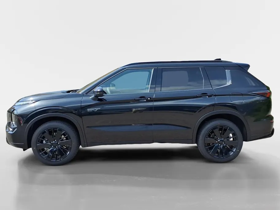 Mitsubishi Outlander 2.4 PHEV Black Edition | Showroom voorraad korting 5.000 euro | Automaat | Navigatie | PDC/Camera | Lederen interieur | 20 inch. | 8jaar Garantie. m26